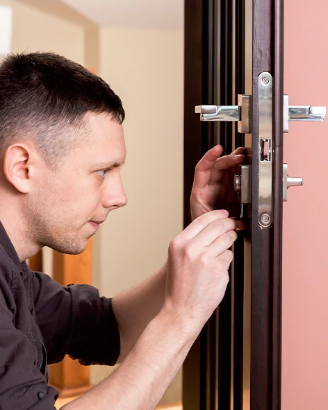 : Professional Locksmith For Commercial And Residential Locksmith Services in Malibu, CA