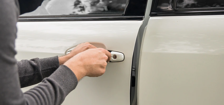 Unlock Car Door Service in Malibu, CA