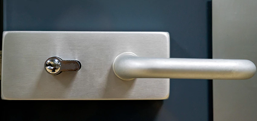 Change Patio Door Locks in Malibu, California